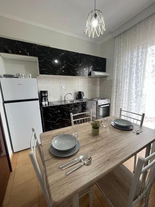 Eirini'S House Apartment Paralia Dionysiou Luaran gambar